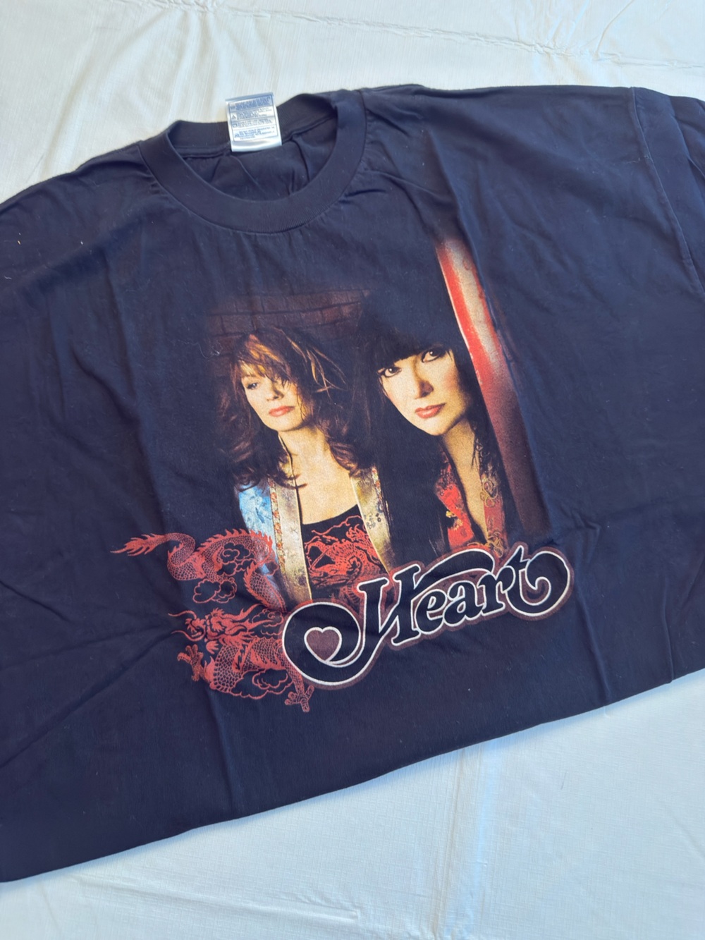 Heart Graphic Short Sleeve Tee - Black